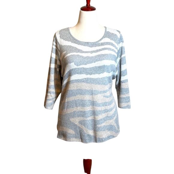 Chico's sweater gray tan cream white zebra print 3/4 sleeve pull on Sz 2 US L - Picture 1 of 6